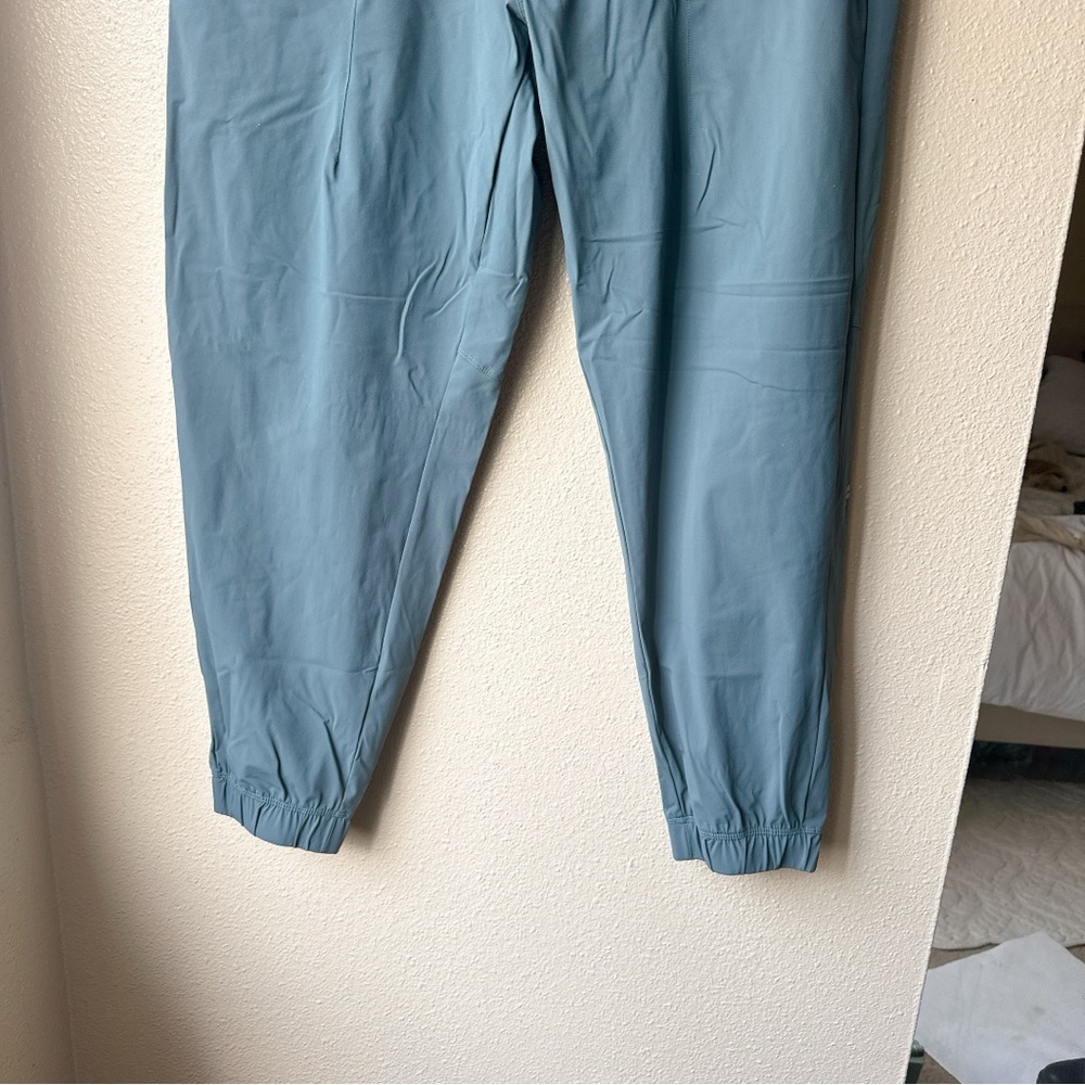 Fabletics The One Jogger in Storm Slate - Size L - Picture 4 of 10